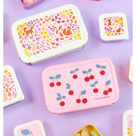 A Little Lovely Company Box na svačinu třešně