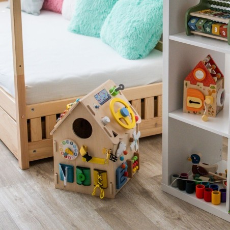 2Kids Toys Activity board Domeček přírodní