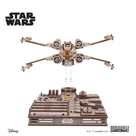 Ugears 3D dřevěná skládačka Star Wars Luke Skywalker X-Wing stíhačka