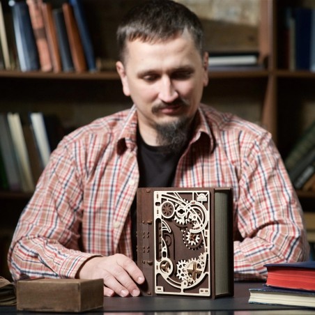 Ugears 3D dřevěné mechanické puzzle Kniha tajemství