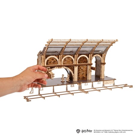 Ugears 3D dřevěné mechanické puzzle Harry Potter vlakové nástupiště