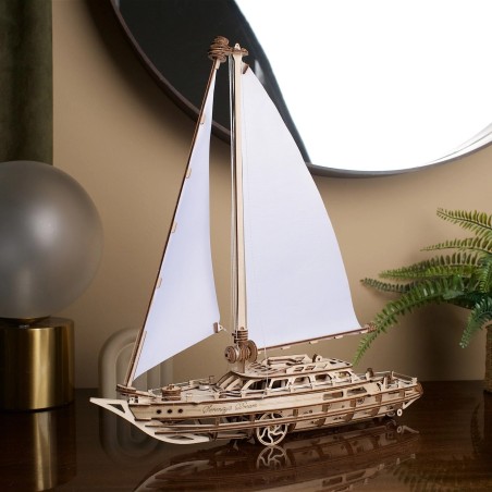 Ugears 3D Dřevěné mechanické puzzle Jachta The Ocean Beauty