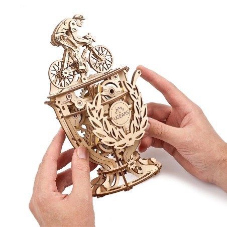 Ugears 3D dřevěné mechanické puzzle Samohybný cyklista