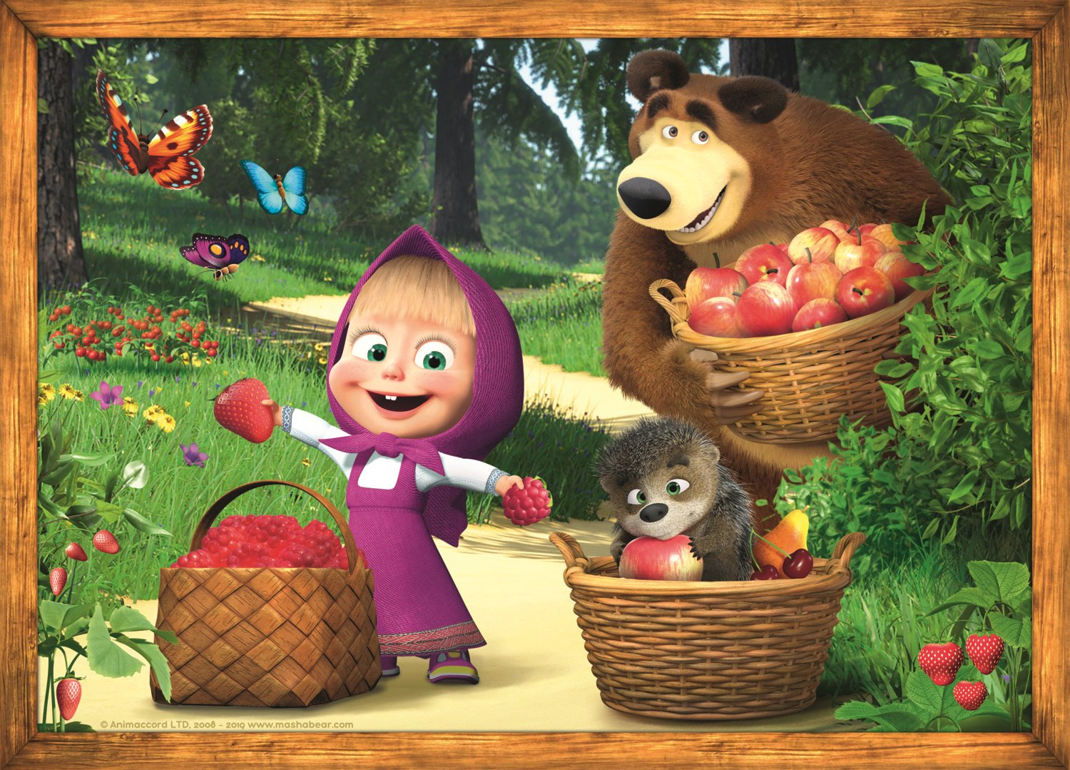 4 1 masha. Маша и медведь пазлы Trefl. Маша и медведь ягоды. Маша в лукошке у медведя.