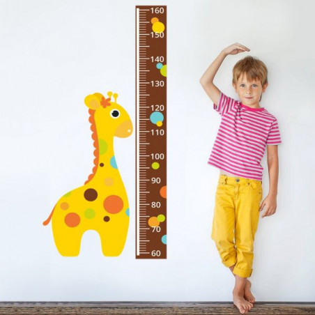 Metr a žirafa s puntíky