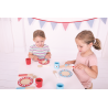 Bigjigs Toys Dřevěný jídelní servis s puntíky Bigjigs Toys Dřevěný jídelní servis s puntíky