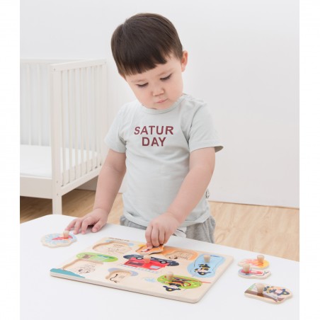 New Classic Toys Dřevěné vkládací puzzle hasiči New Classic Toys Dřevěné vkládací puzzle hasiči