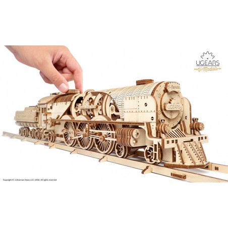 Ugears 3D mechanické puzzle Lokomotiva V-Express s vagónem 538 dílů Ugears 3D mechanické puzzle Lokomotiva V-Express s vagónem 538 dílů