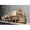 Ugears 3D mechanické puzzle Lokomotiva V-Express s vagónem 538 dílů Ugears 3D mechanické puzzle Lokomotiva V-Express s vagónem 538 dílů