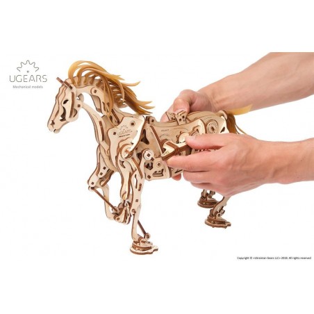 Ugears Dřevěná stavebnice 3D mechanické puzzle Kůň Ugears Dřevěná stavebnice 3D mechanické puzzle Kůň
