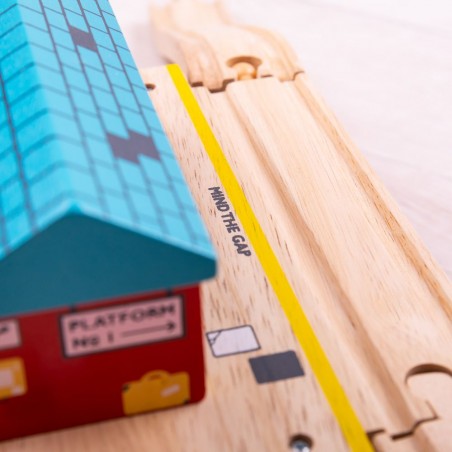 Bigjigs Rail Nádraží nad cestou Bigjigs Rail Nádraží nad cestou