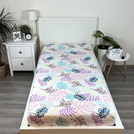 Jerry Fabrics Dětské prostěradlo Lilo and Stitch Leaves 90x200x25 cm Jerry Fabrics Dětské prostěradlo Lilo and Stitch Leaves 90x200x25 cm