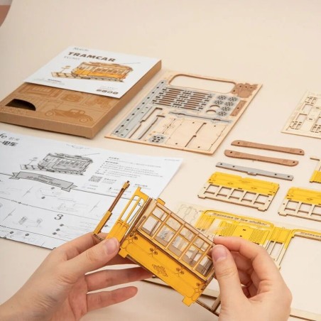 RoboTime dřevěné 3D puzzle Historická tramvaj