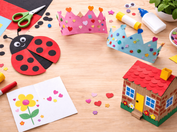 Papírové tvoření doma: Kreativní zábava pro děti i dospělé