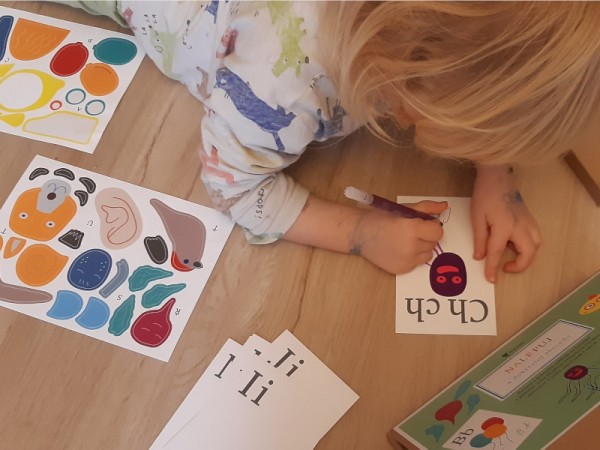 Poketo  - české edukativní pomůcky pro děti