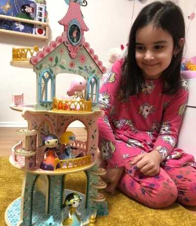Figurky princezen Djeco Arty Toys s Květinovým zámkem