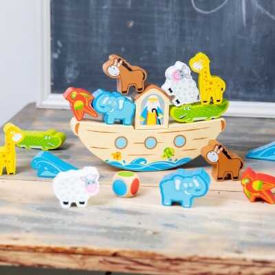 Dřevěné hračky od Woet by New Classic Toys na KidsParadise.cz