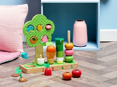 Dřevěné hračky a hry pro děti podporující kreativitu a rozvoj motoriky