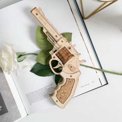 Dřevěné 3D puzzle Robotime – detailní dřevěný model