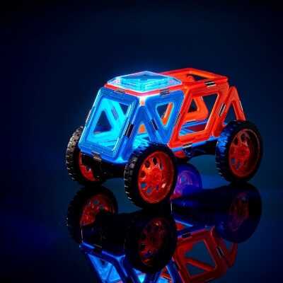 GeoSmart magnetické vozidlo z barevných geometrických dílků